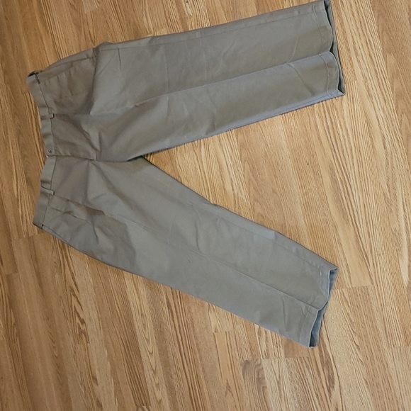 Haggar Other - New Hagger "Work to Weekend" khaki's size 38x29